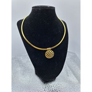 Artsy Gold Tone Omega Choker Chain Necklace Filigree Pendant Bohemian Elegant